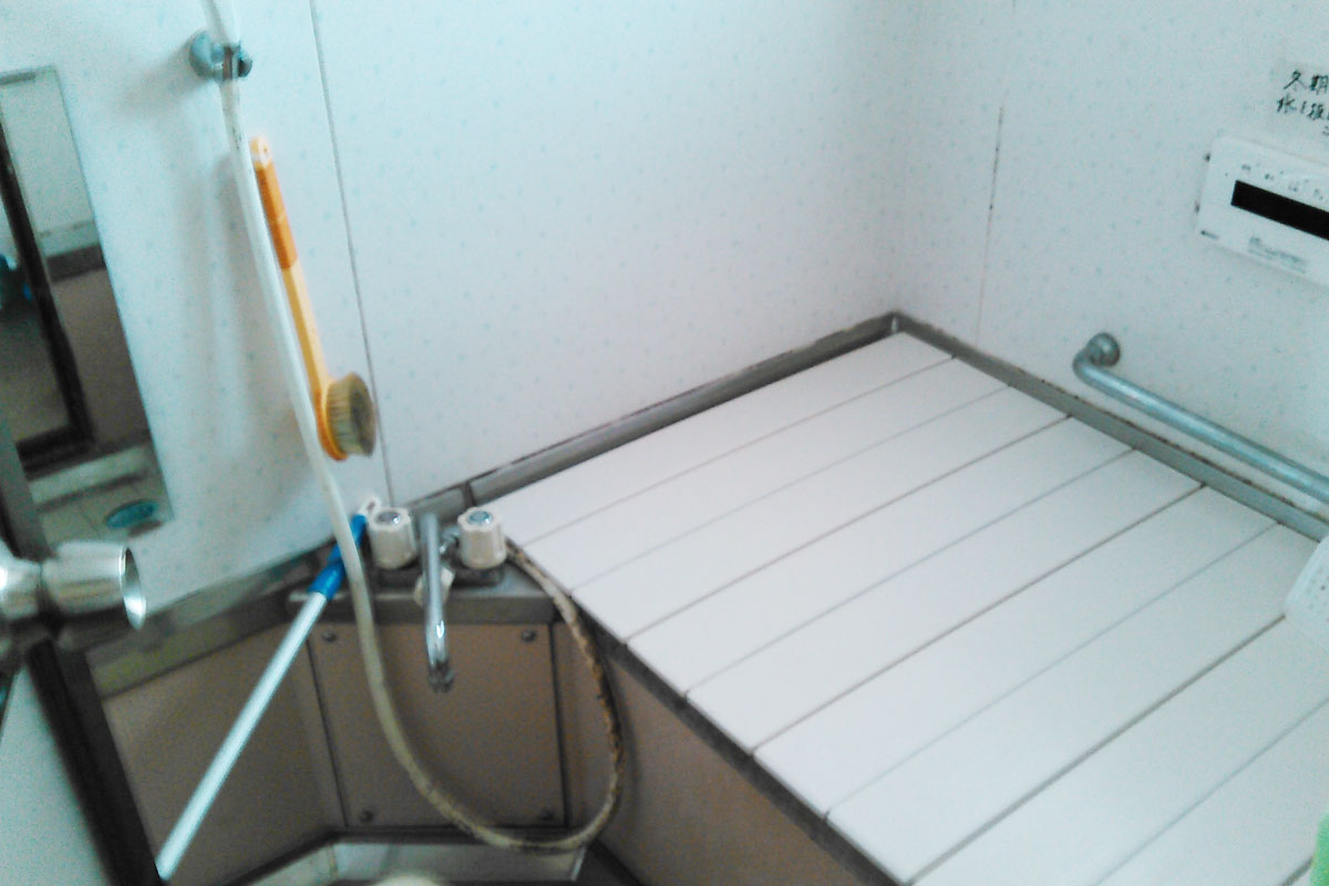 リノベーション事例　施工前　浴室