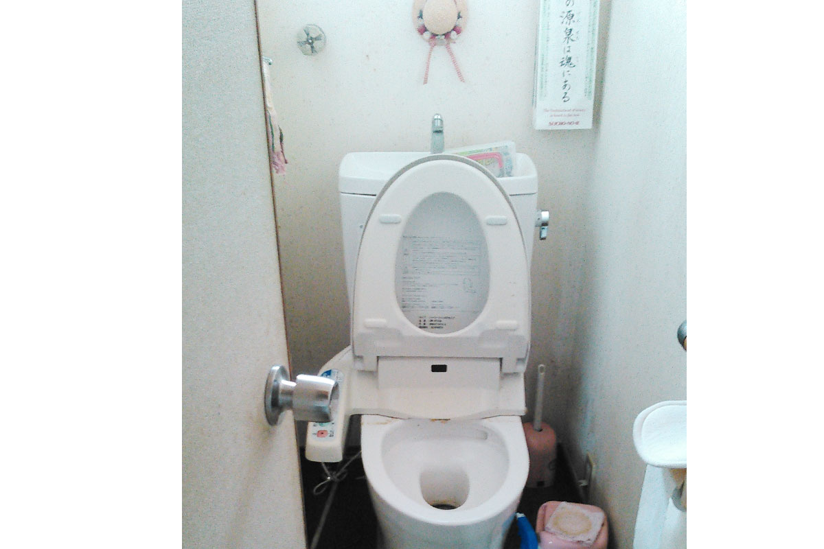 リノベーション事例　施工前　トイレ